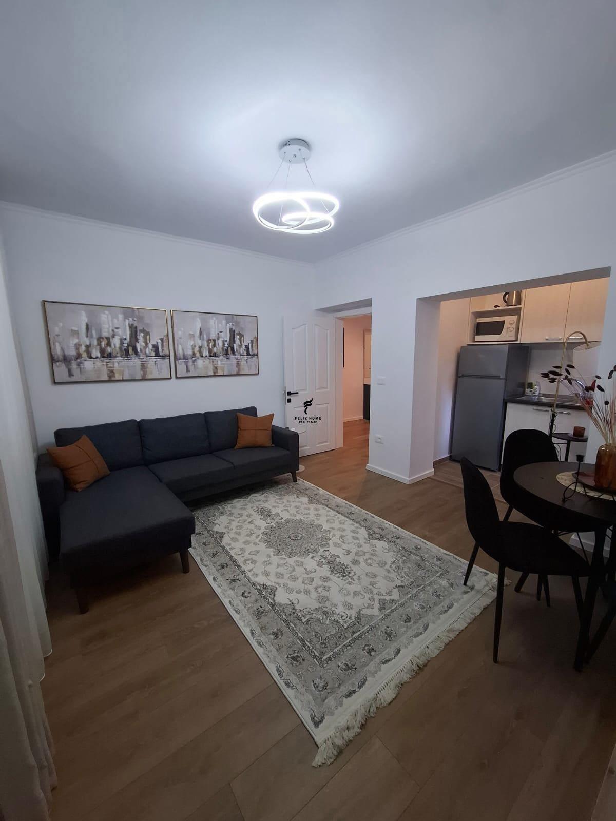 APARTAMENT ME QERA 1+1 RRUGA FERIT XHAJKO 52.000 LEKE FH-962 – Tiranë