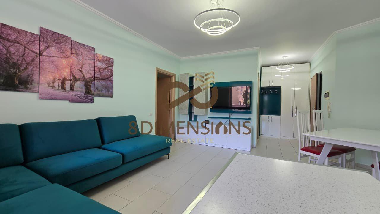 Jepet me qera Apartament 2+1+2 Rruga Petro Nini – Tiranë