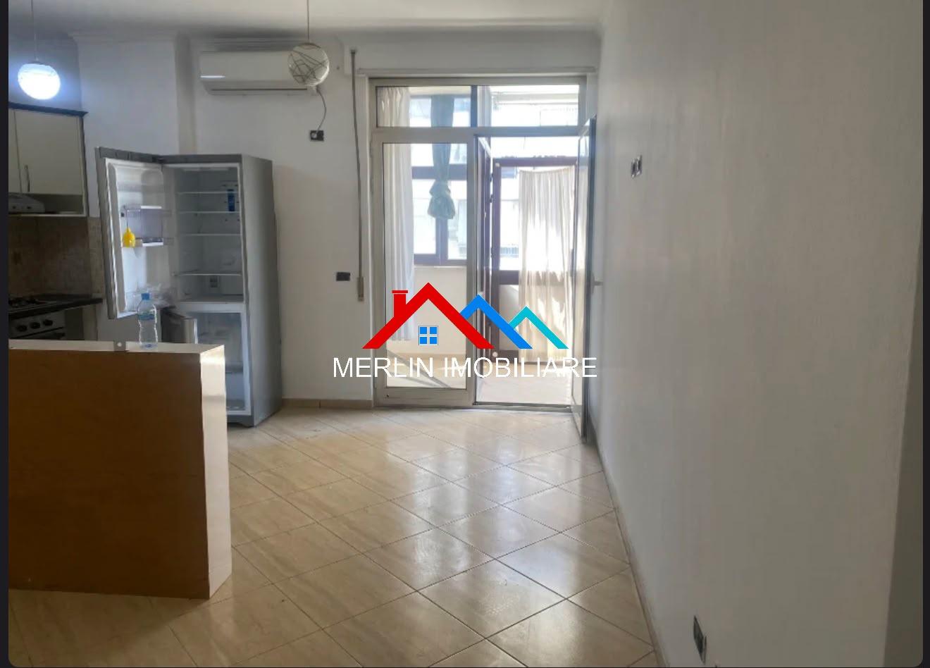 JEPET APARTAMENT 2+1 ME QERA TEK BULEVARDI ZHAN DARK. – Tiranë - 1