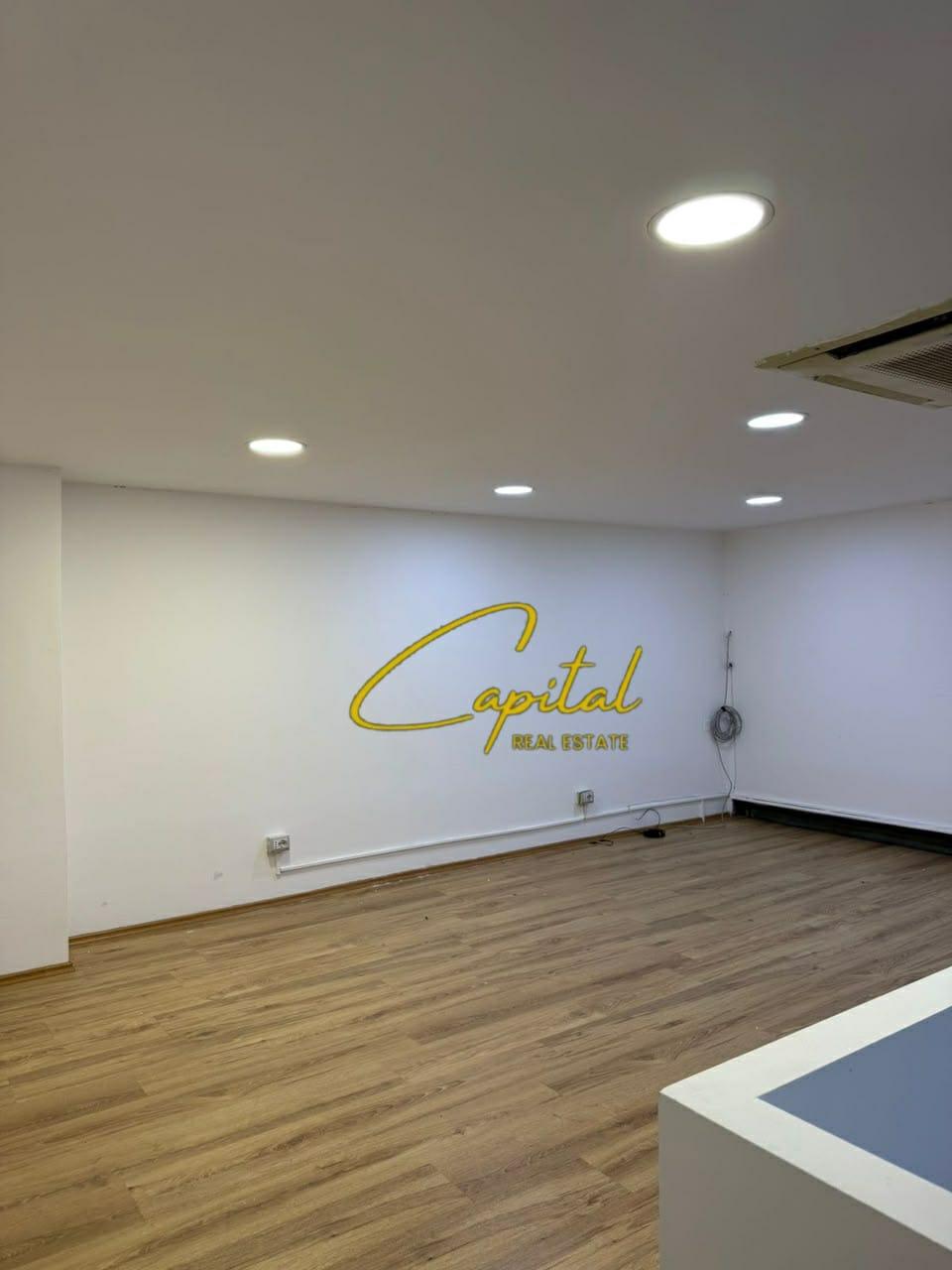 AMBIENT BIZNESI ME QIRA 60 M2 RRUGA E BARRIKADAVE 60.000 LEK – Tiranë