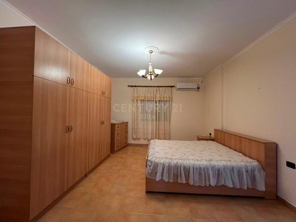 Jepet me qira apartament 2+1+2 ne Porcelan! – Tiranë