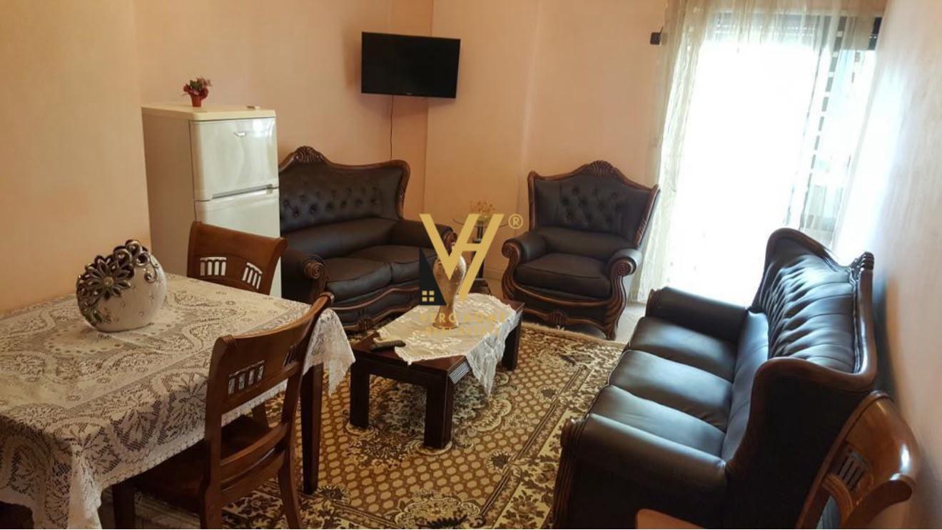 JEPET APARTAMENT 1+1+BLK ME QERA TE GARDA 650 EURO – Tiranë