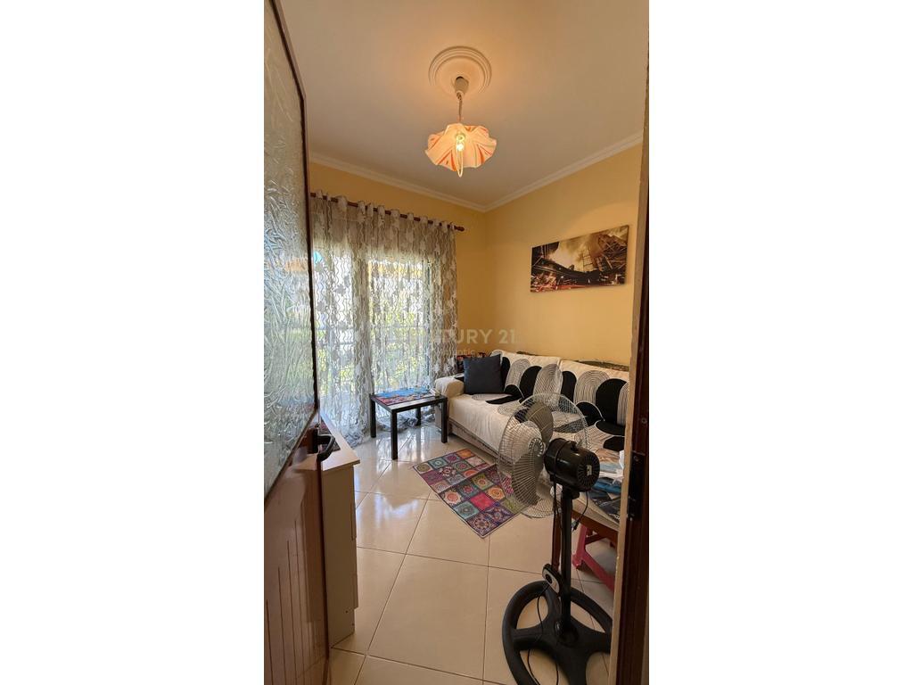 0685062709Apartament 2+1 Me Qira në Plazh, Durrës 20M Larg D – Durrës