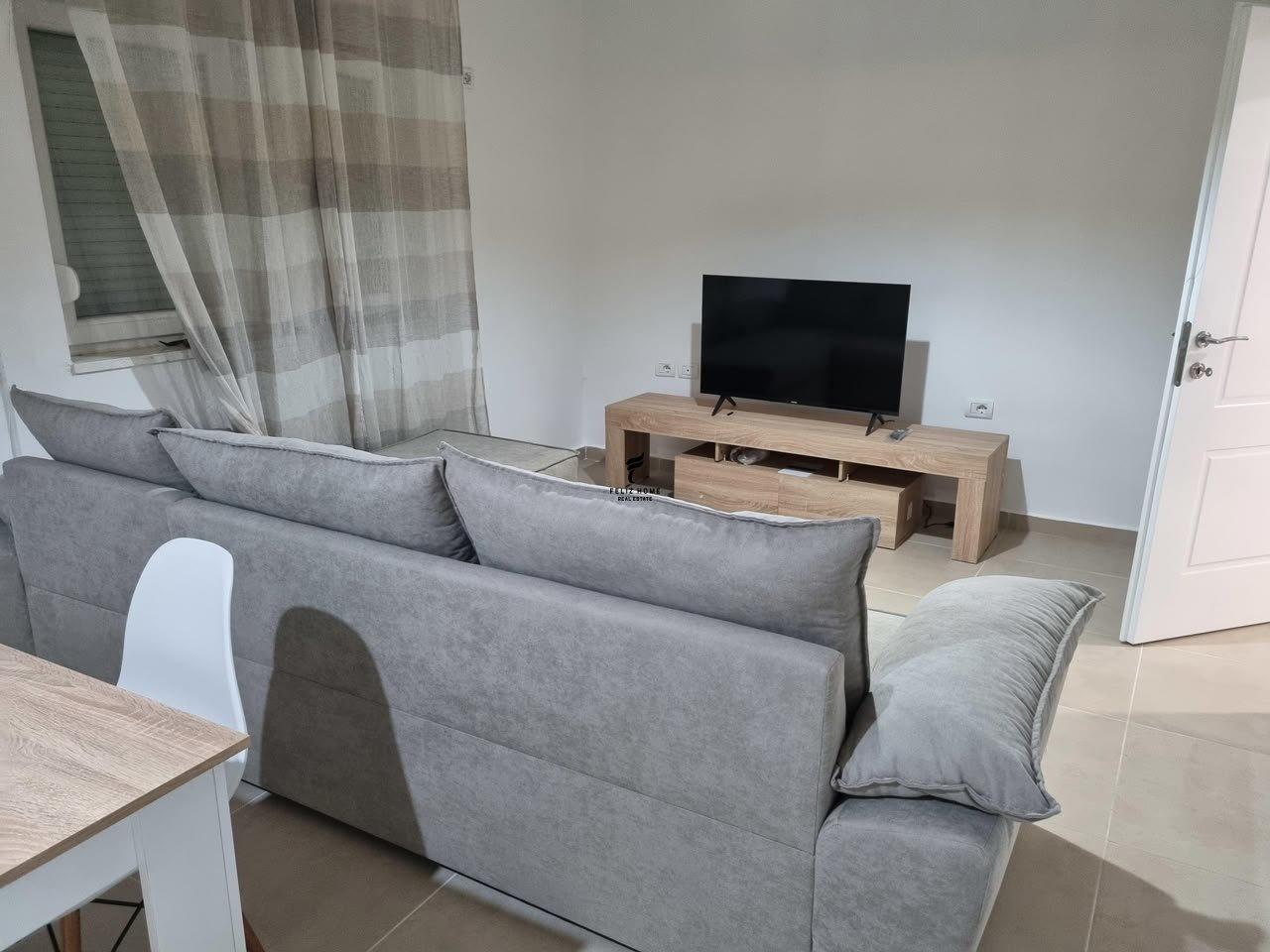 APARTAMENT ME QERA 2+1 MATERNITETI I RI 50.000 LEKE FH-99386 – Tiranë