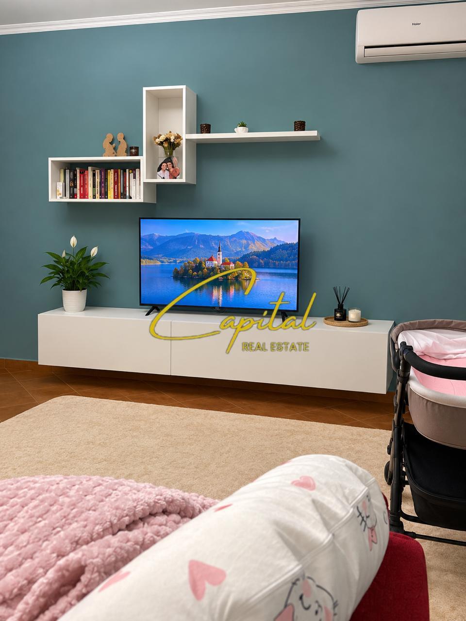 SHITET APARTAMENT 2+1+2 FRESKU 135.000 EURO – Tiranë