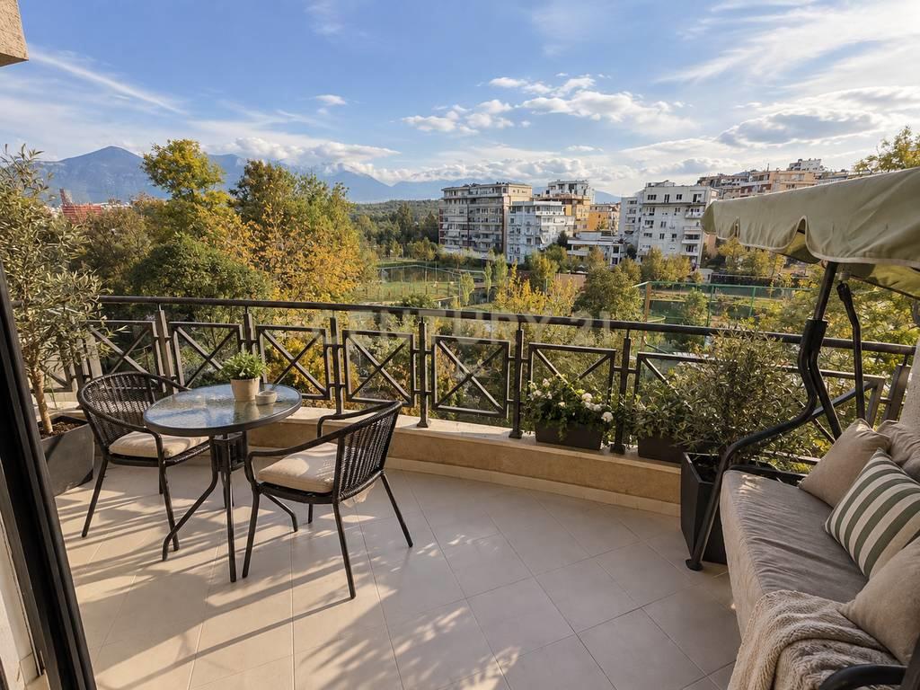 QIRA, APARTAMENT 2+1+2 ME PAMJE PANORAMIKE NGA LIQENI & – Tiranë