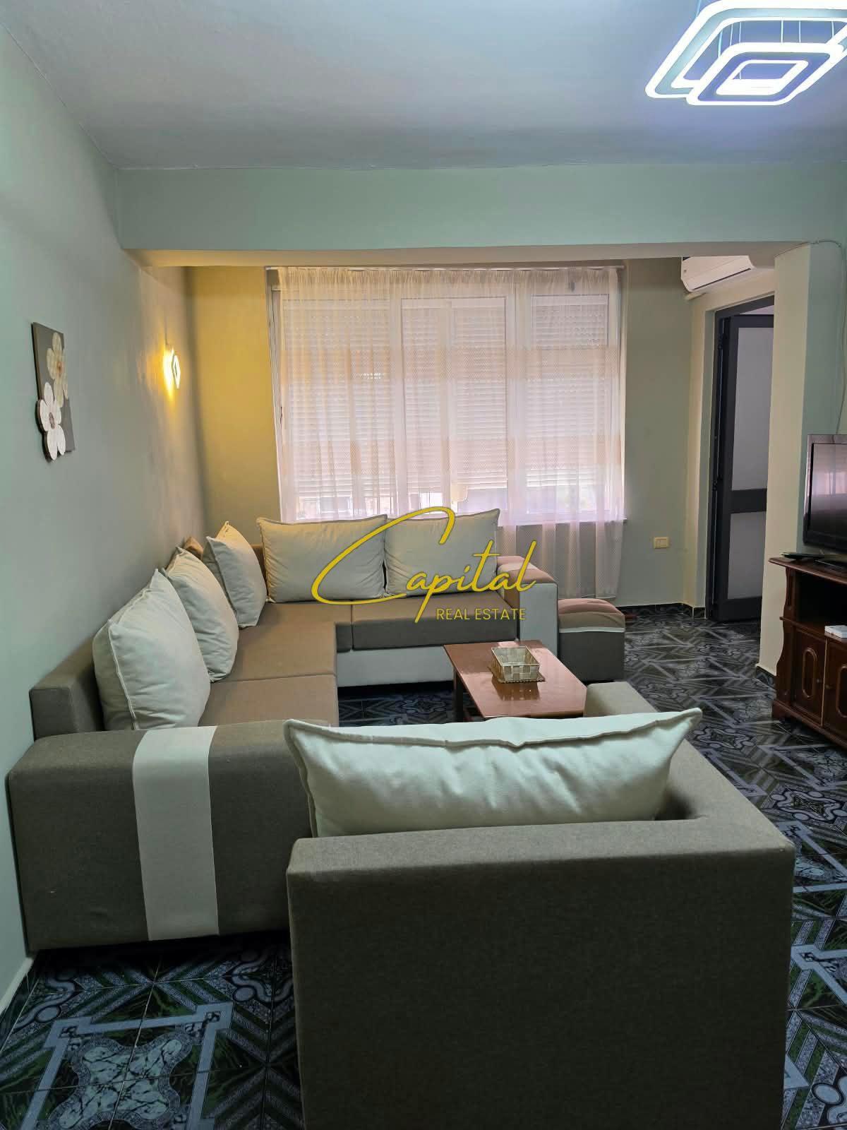 APARTAMENT ME QIRA 1+1 QENDER 55.000 LEKE – Tiranë