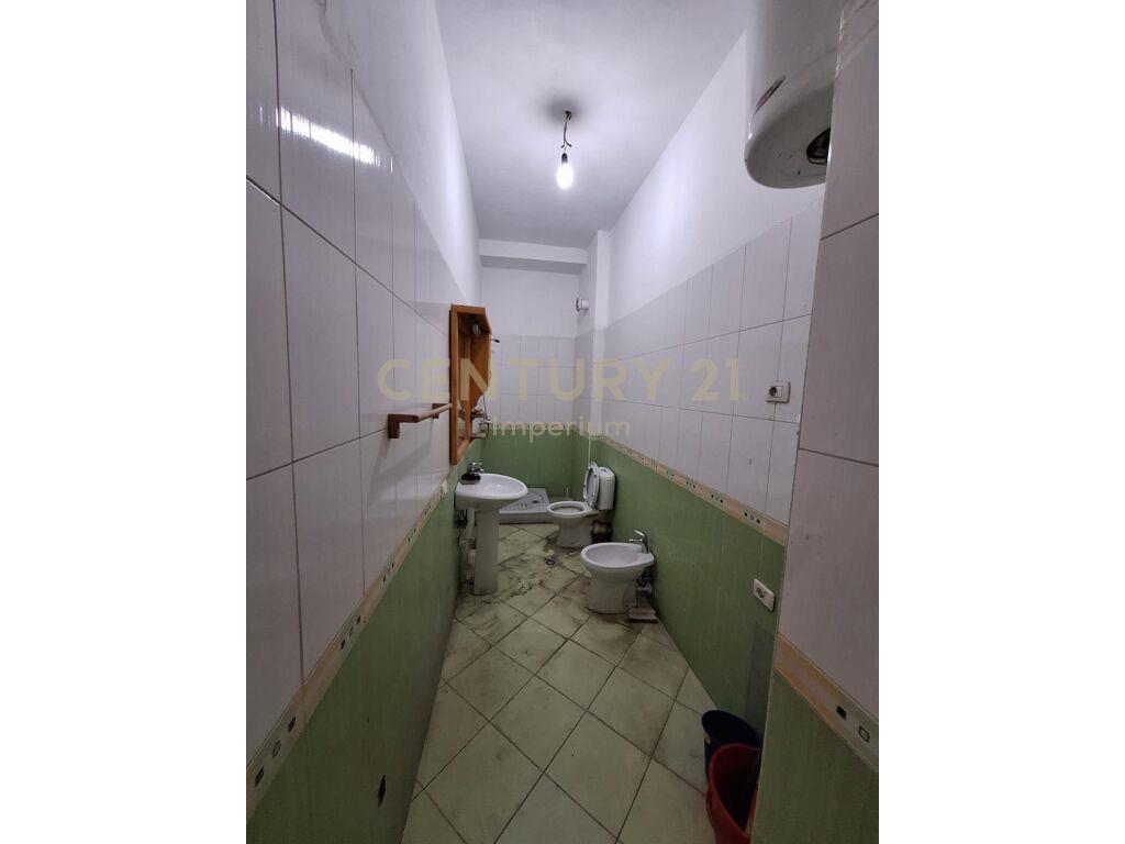 APARTAMENT 2+1 PER SHITJE NE ASTIR – Tiranë - 1