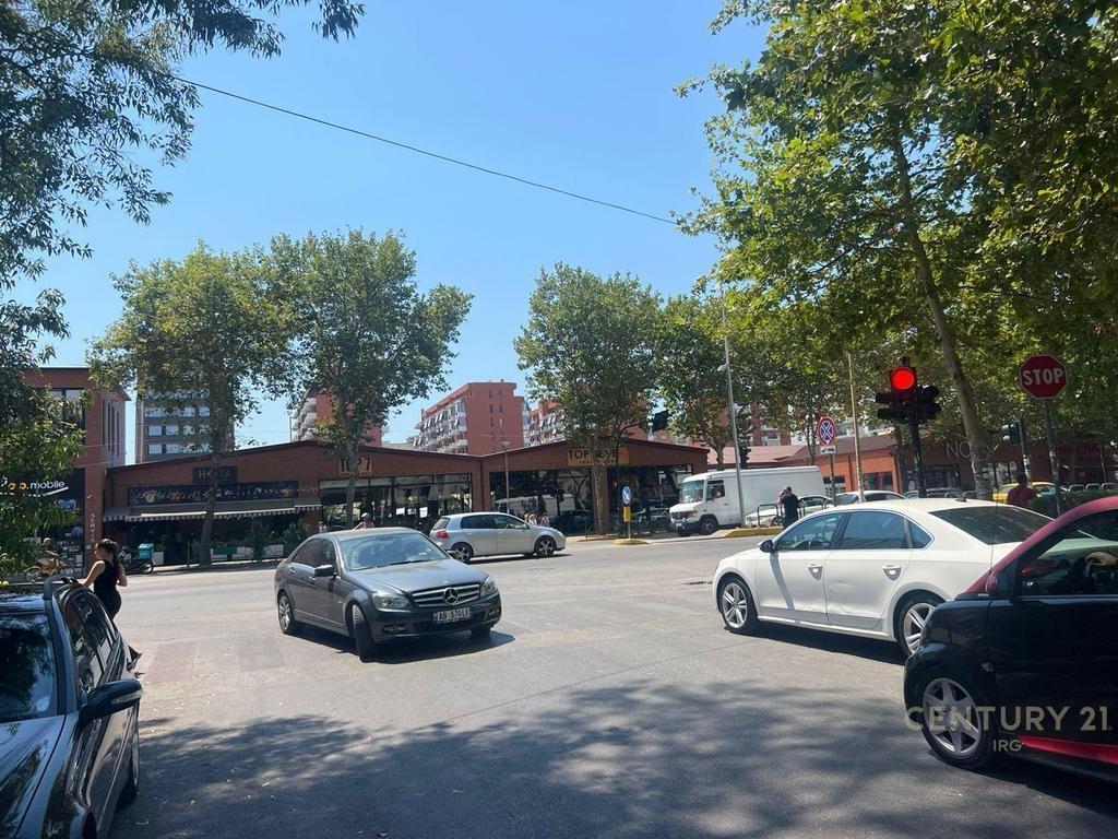 Apartament 3+1 për Shitje pranë ish-Parkut – Zonë Qendrore – Tiranë - 1