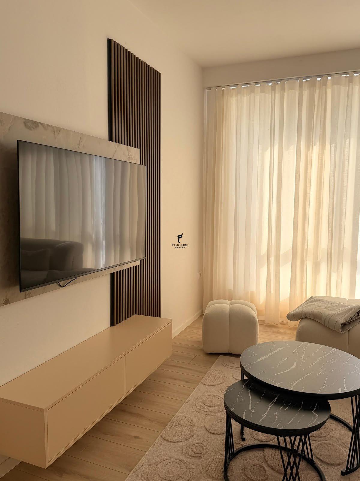 APARTAMENT ME QERA 1+1 BULEVARDI I RI 70.000 LEKE FH-93146 – Tiranë