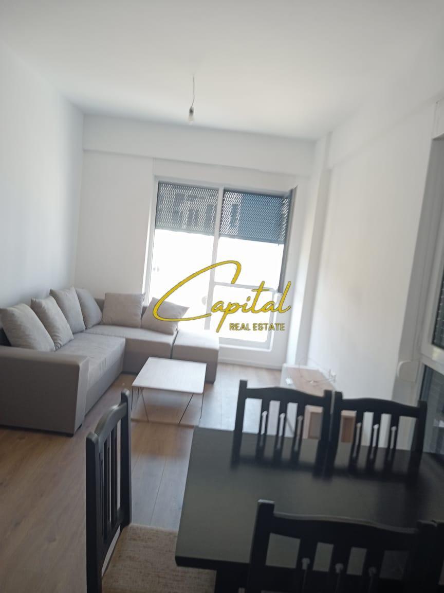 APARTAMENT ME QIRA 1+1 FRESKU 38.000 LEKE – Tiranë - 1