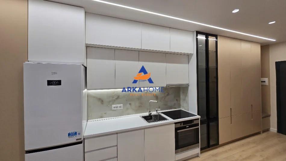 JEPET ME QERA GARSONIERE 50 M2 "RRUGA VEDAT KOKONA" 500 EURO – Tiranë
