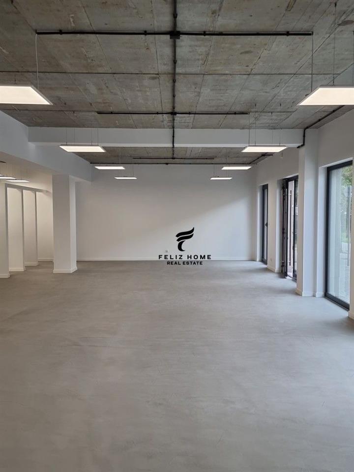 AMBIENT BIZNESI ME QERA 120 M2 ASTIR 1.200 EURO – Tiranë