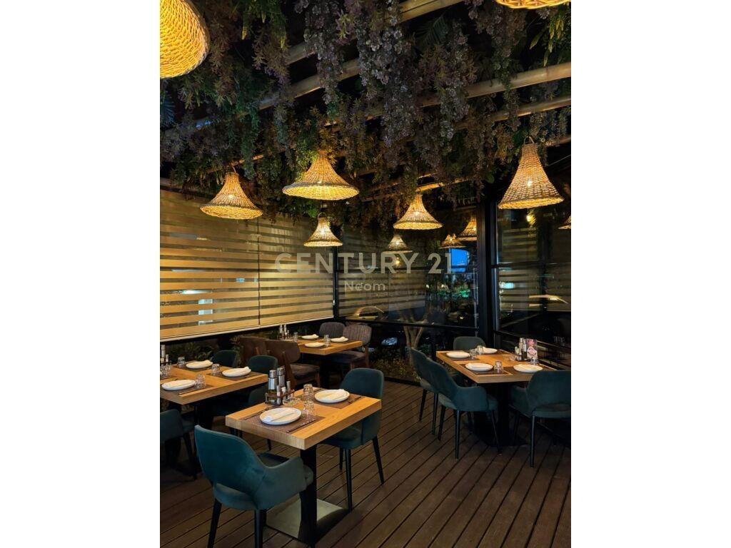 SHITET BAR-RESTORANT TEK MOZAIKU I TIRANES. – Tiranë