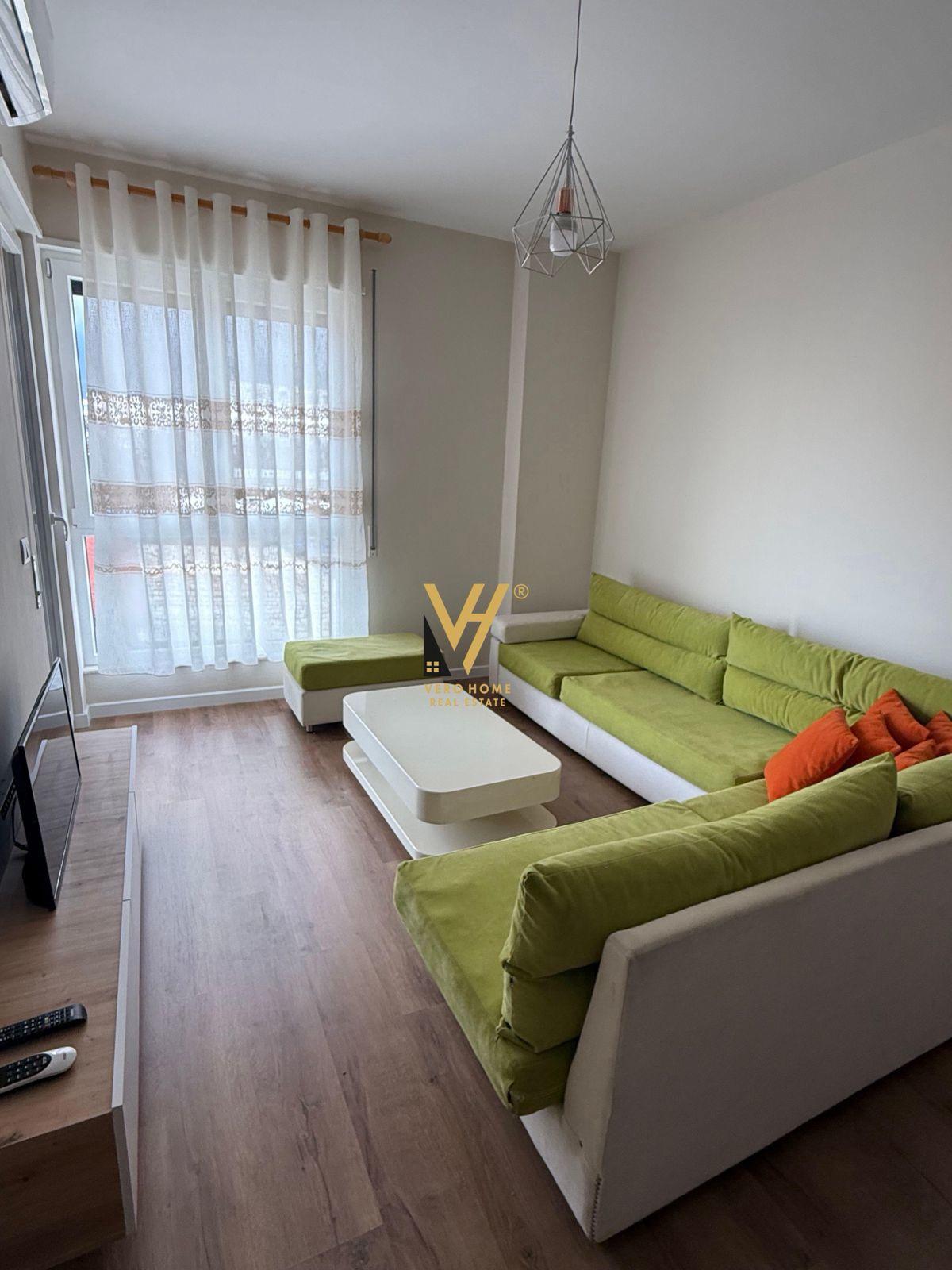 JEPET APARTAMENT 1+1+BLK ME QERA TE 5 MAJI 50.000 LEKE – Tiranë