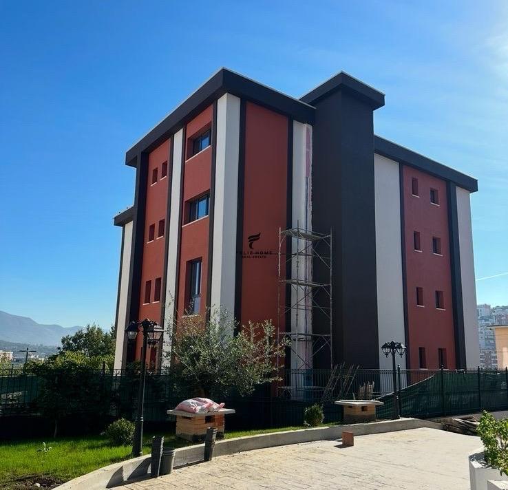 SHITET HOTEL 810 M2 KODRA E DILLIT 1.700.000 EURO – Tiranë - 1
