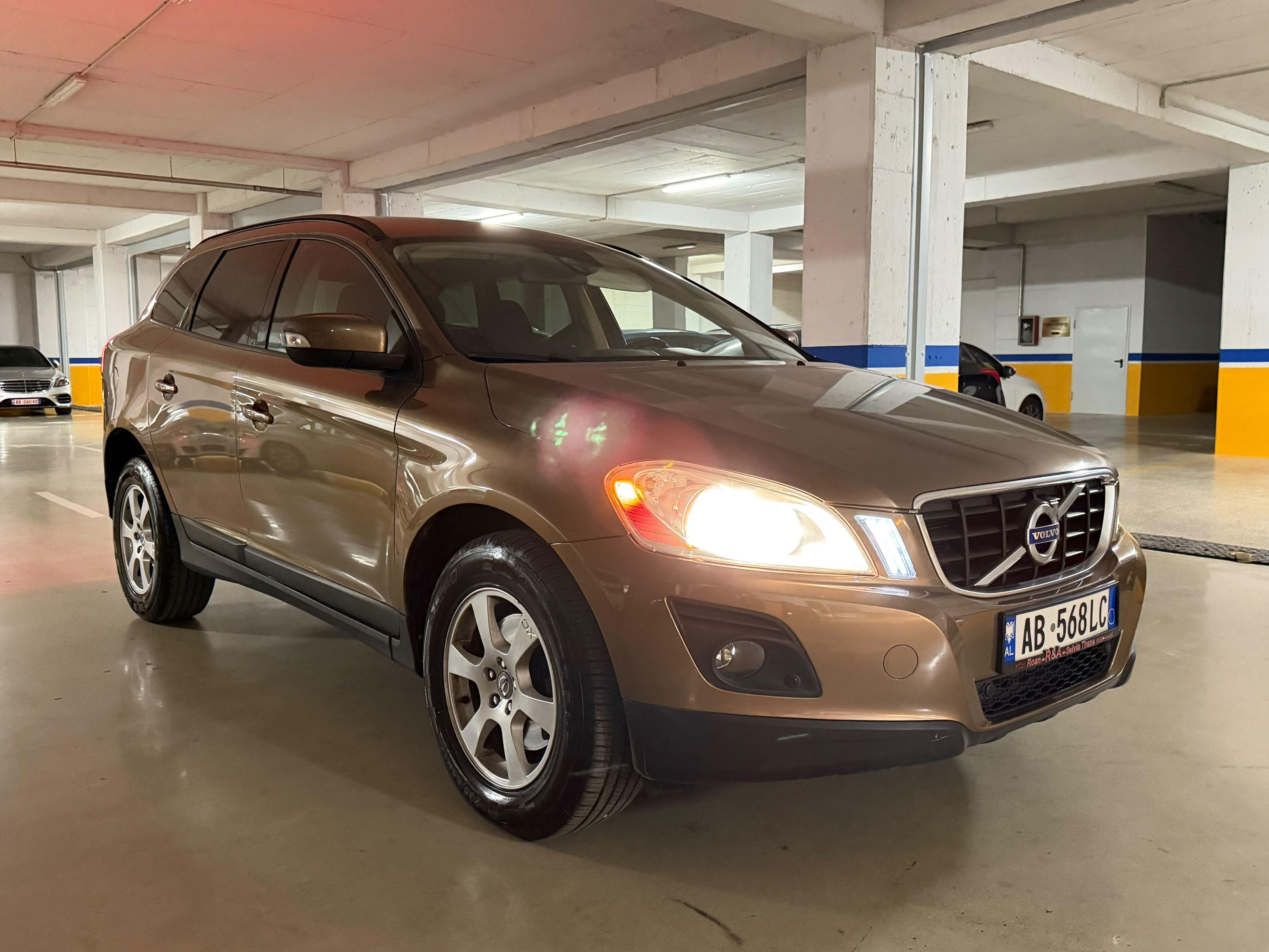 Shitet Volvo XC60 2.4 diesel. 6000€ – Tiranë