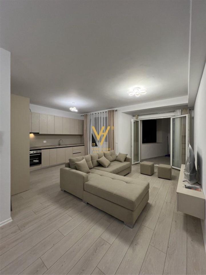 JEPET APARTAMENT 2+1+BLK ME QERA TE UNAZA E RE 600 EURO – Tiranë