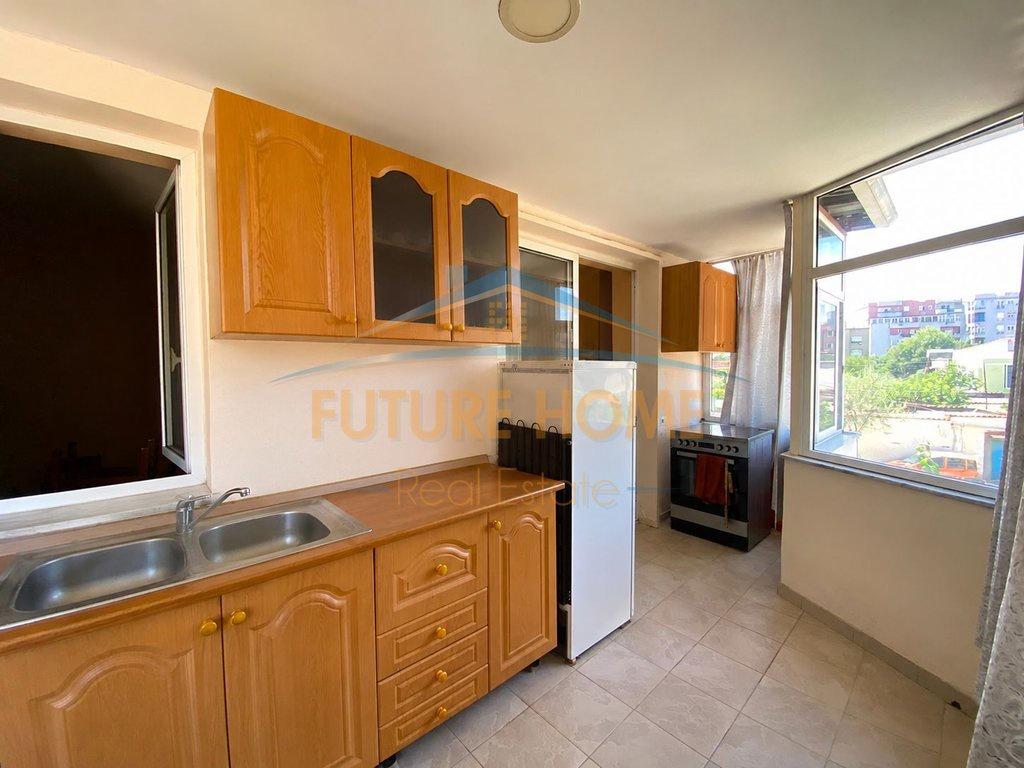 Shitet, Apartament 2+1, Rruga Mihal Grameno – Tiranë