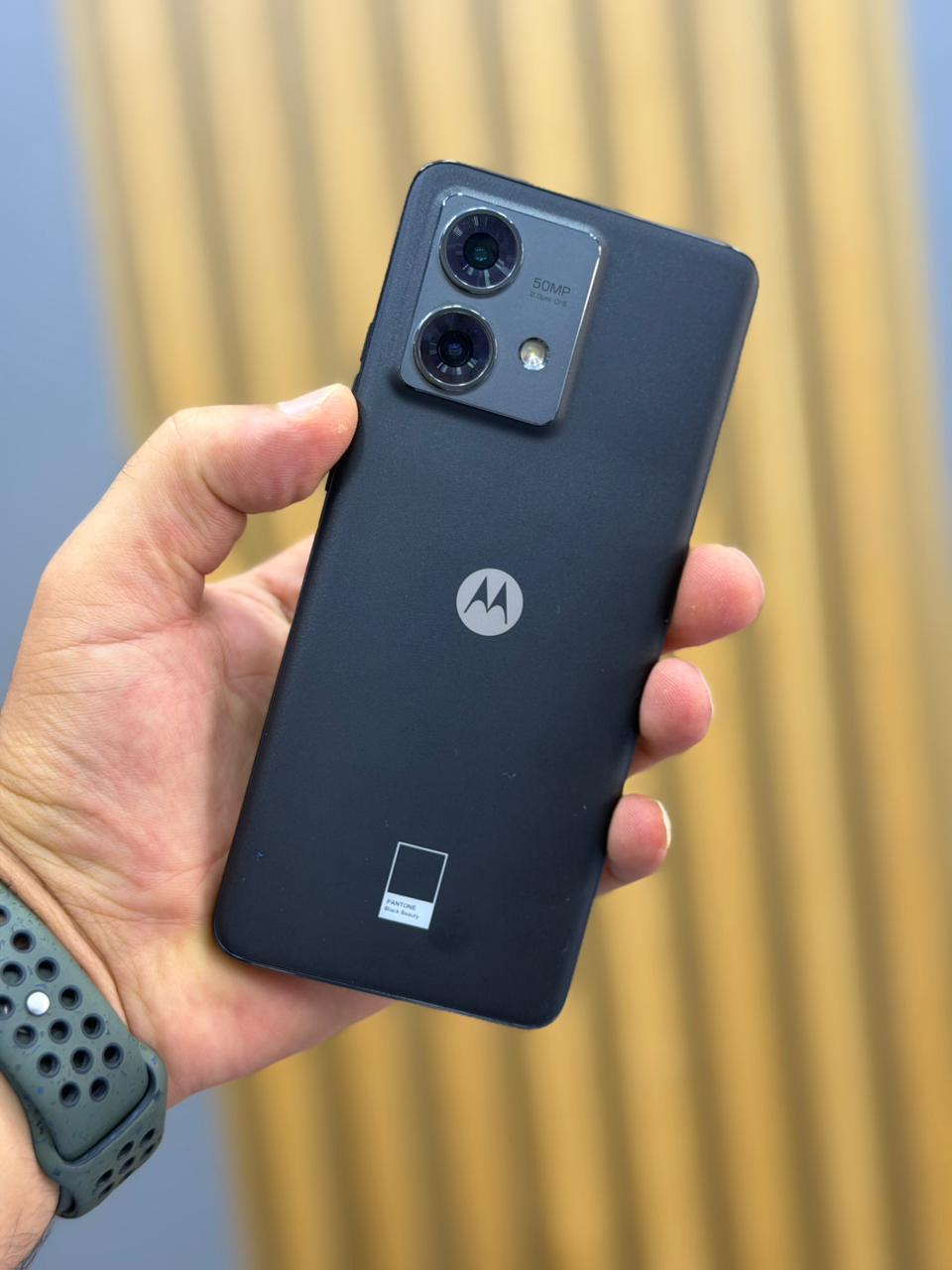 MOTOROLA EDGE 40 NEO (256/12) – Tiranë