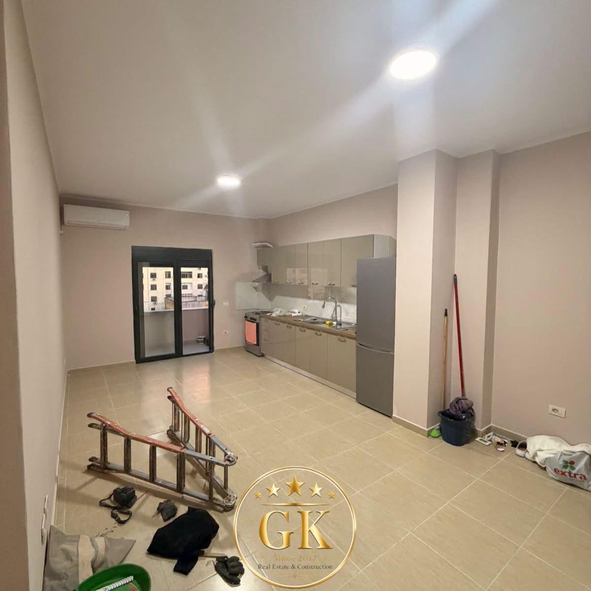 ID 20762115 QERA 2+1 KRYQEZIMI STADIUMIT DURRES – Durrës