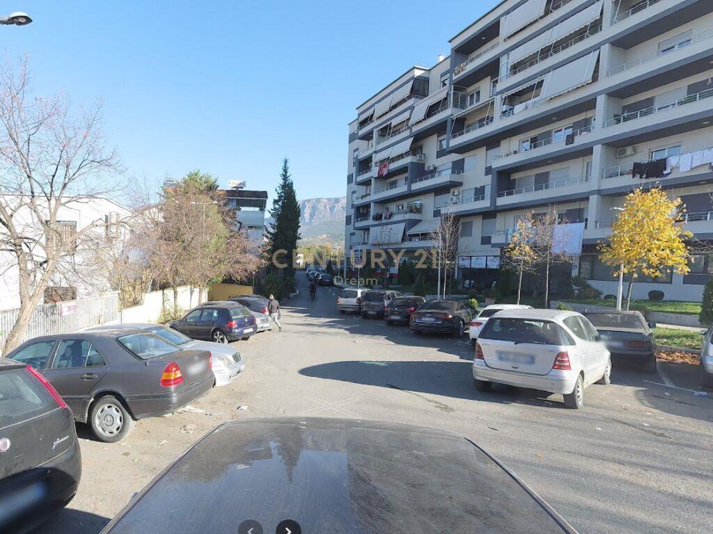 SHITET APARTAMENT 2+1+2 NE KINOSTUDIO !! – Tiranë - 1
