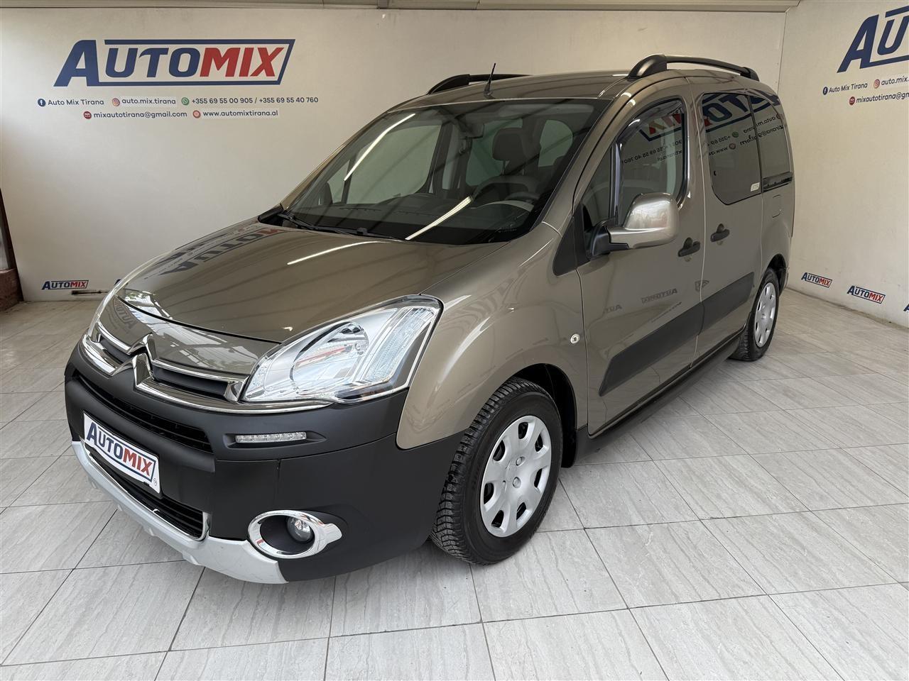 CITROEN BERLINGO, VITI 2013, AUTOMATIKE, MOTORR 1.6 NAFTE – Tiranë