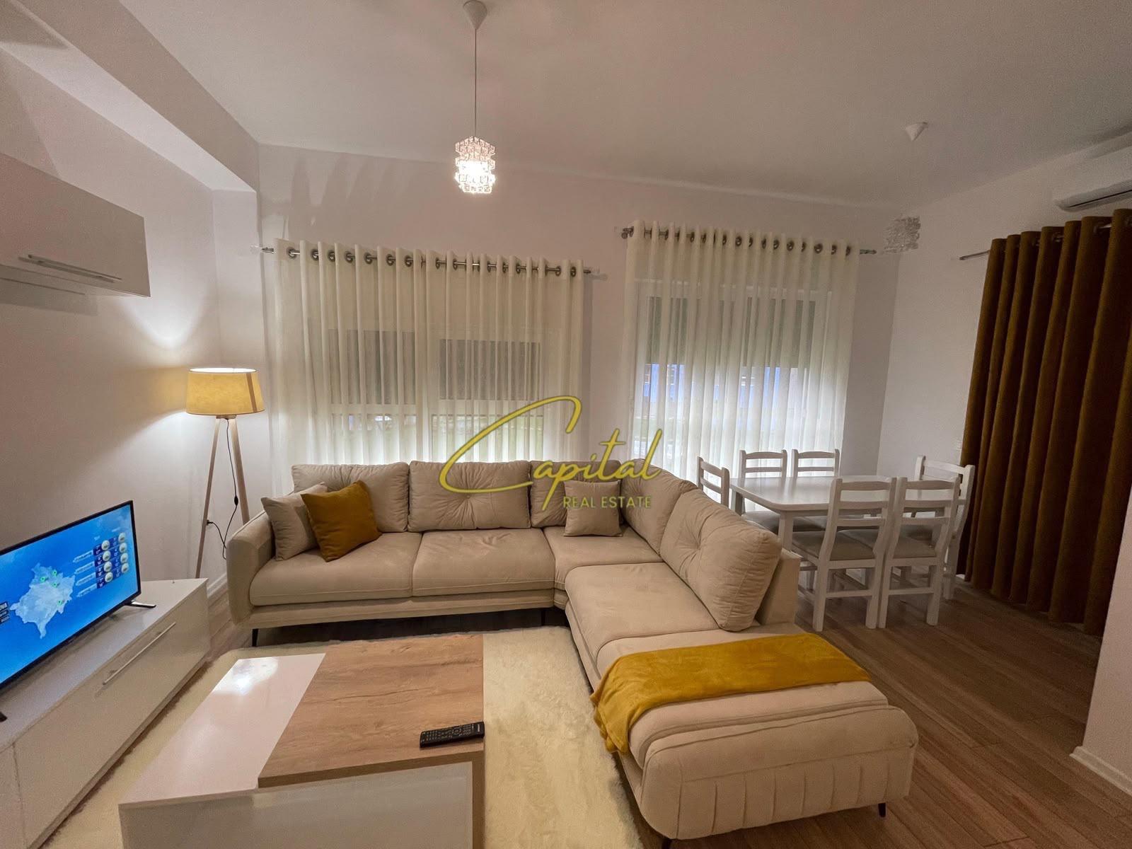 APARTAMENT ME QIRA 2+1 KOMPLEKSI MANGALEM 500 EURO – Tiranë