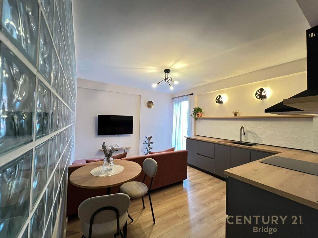 APARTAMENT 1 + 1 ME QIRA PRANE KOPSHTIT BOTANIK – Tiranë - 1