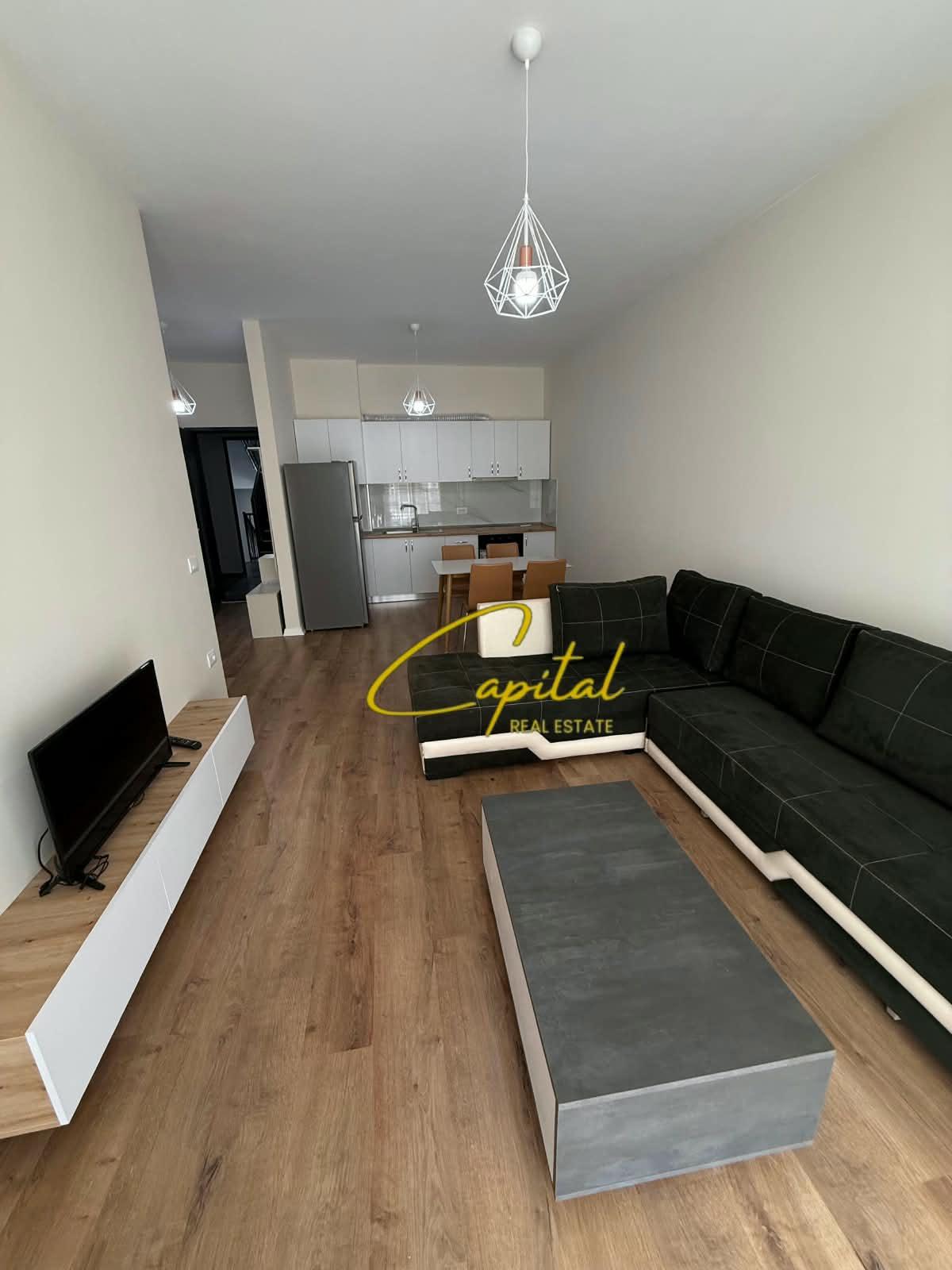APARTAMENT ME QIRA 1+1 5 MAJI 50.000 LEKE – Tiranë