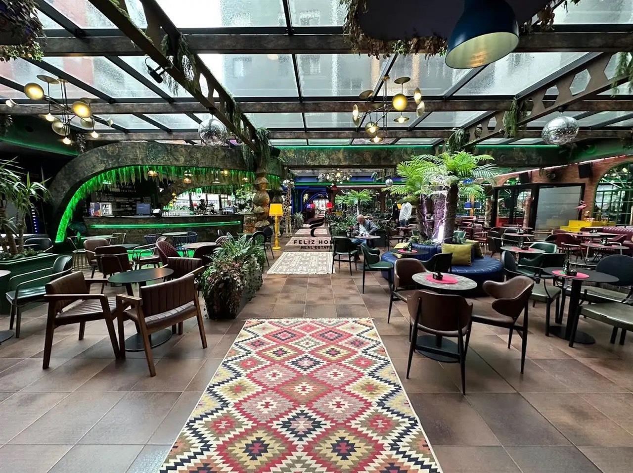 SHITET AMBIENT BIZNESI 970 M2 ASTIR 1.950.000 EURO – Tiranë