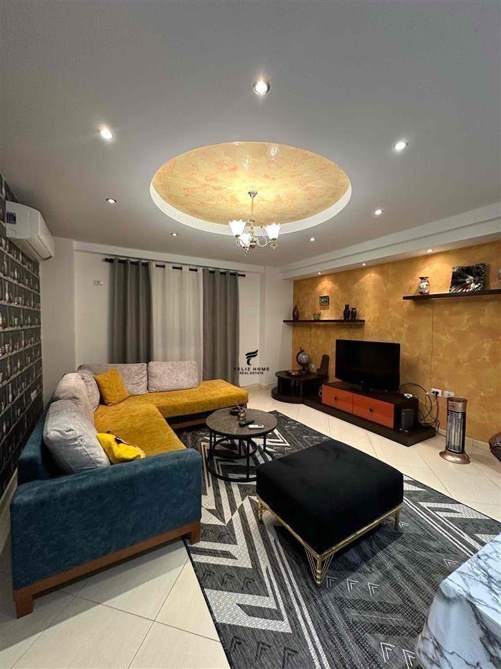 APARTAMENT ME QERA 2+1 STADIUMI AIR ALBANIA 1000 EURO – Tiranë
