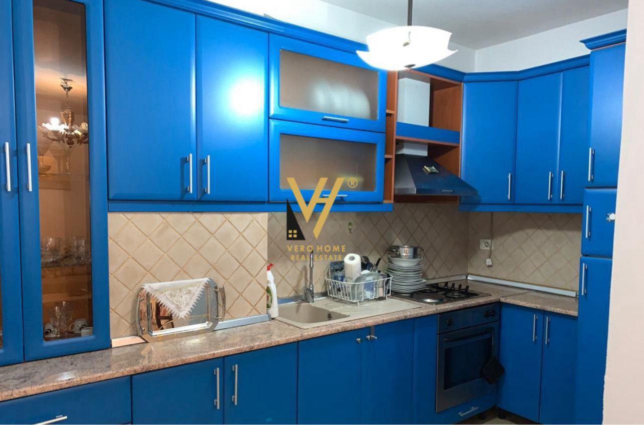 SHITET APARTAMENT 1+1 TE ISH-STACIONI I TRENIT 16.500.000 LE – Tiranë
