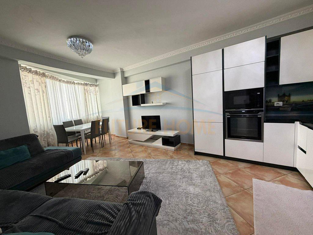 0693769552,Qera, Apartament 2+1, Unaza e Re – Tiranë