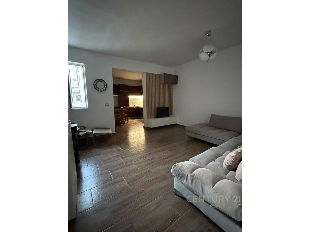 +355693150128. Apartament 2+1 Me Qira në Ish-URT, Durrës - – Durrës