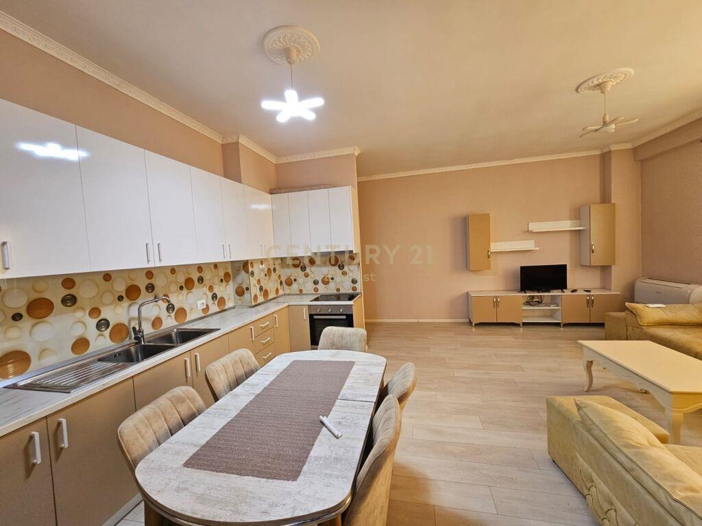 KINOSTUDIO, SHESIM APARTAMENT 2+1+2 – Tiranë