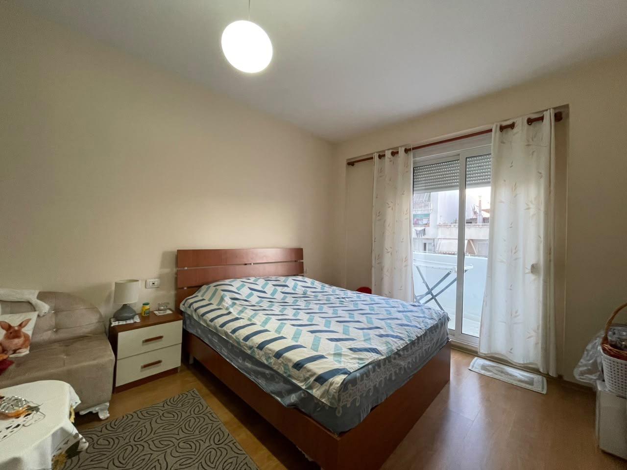 Apartament me qira 1+1 , te 21 Dhjetori – Tiranë