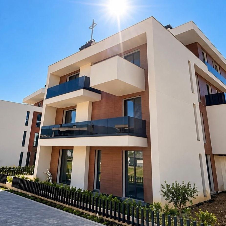 🏡 SHITET APARTAMENT 3+1+2 ME GARDEROBË – TULIPAN RESIDENCE – Tiranë