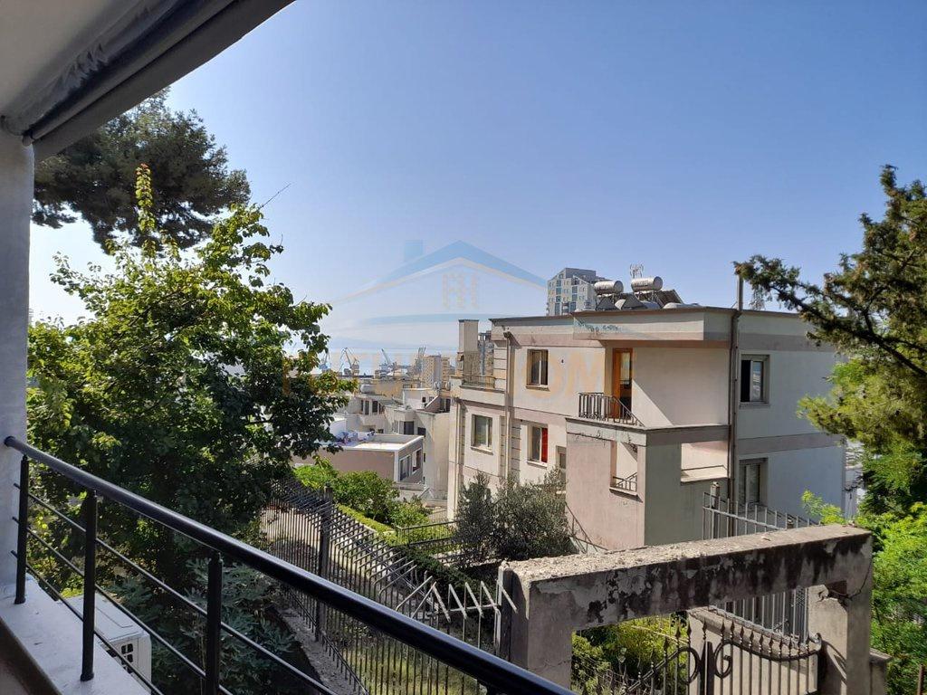 0697048063 Shitet, Apartament Luxury 2+1+2 , Vila Zogut, Dur – Durrës