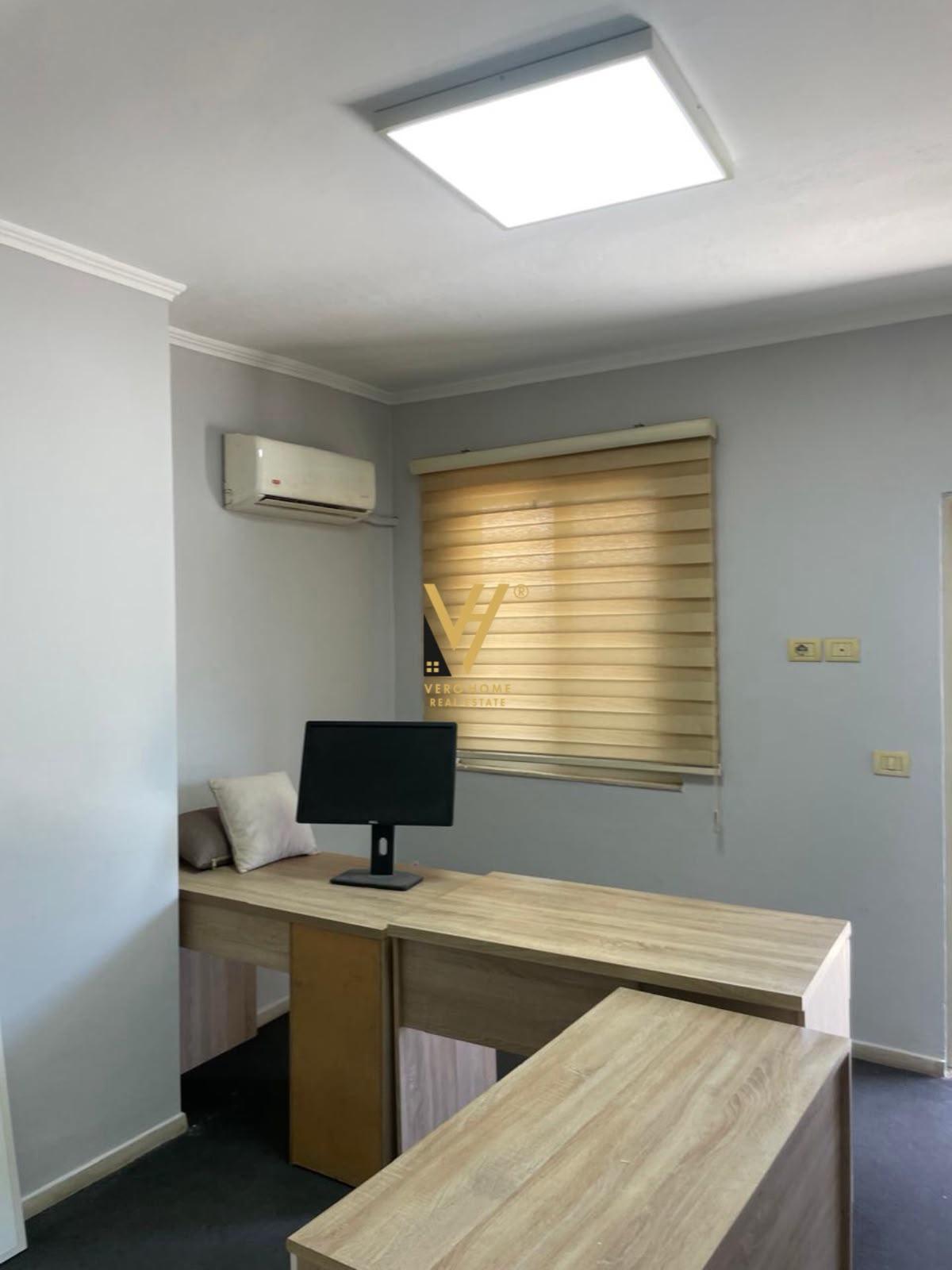 JEPET ZYRE 200 M2 ME QIRA TE KOPSHTI BOTANIK 100.000 LEKE – Tiranë - 1