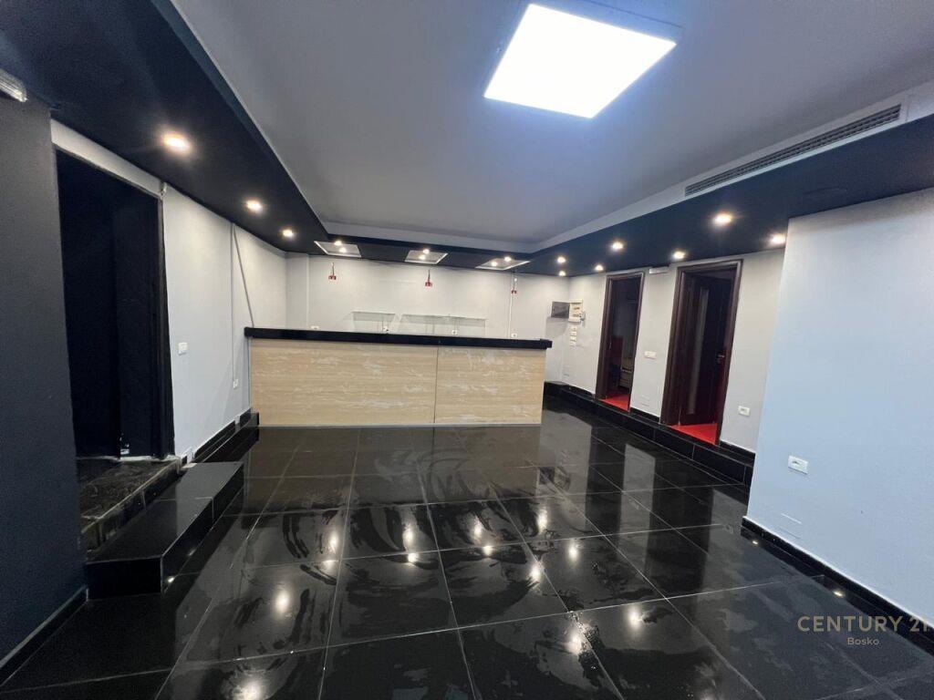 Ambient biznesi për qera në Rrugën 5 Maji, Tiranë – Tiranë - 1