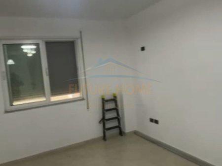 0697075690 Qera, Apartament 1+1,Stacioni Trenit, Durres – Durrës