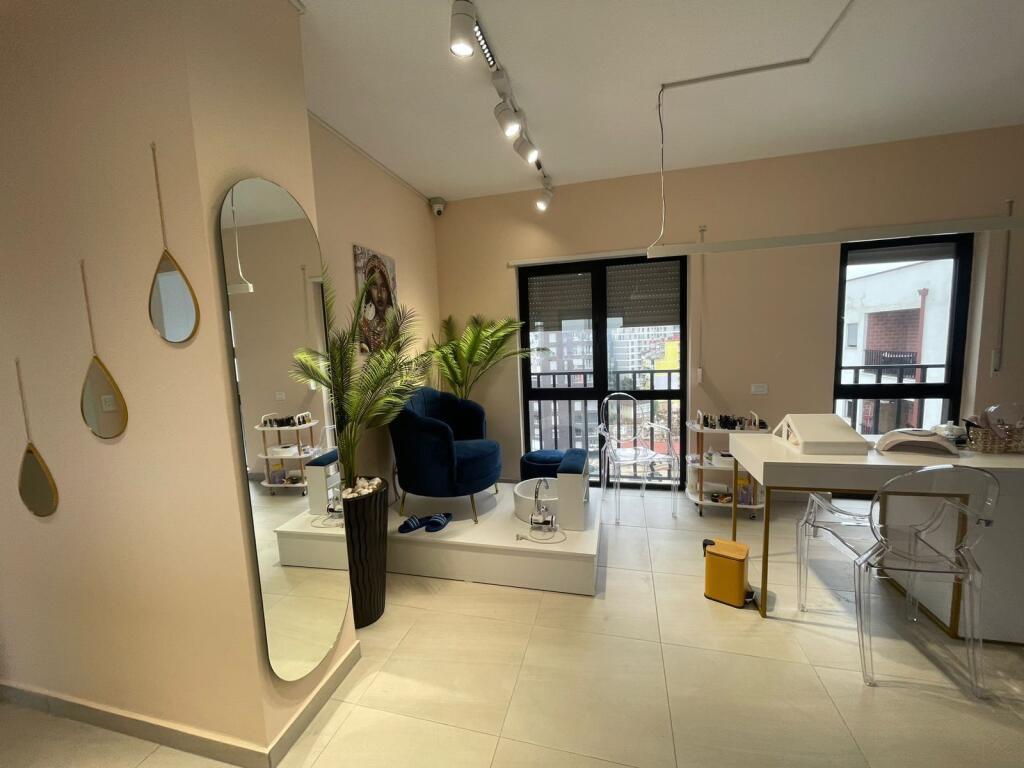 Apartament 3+1 +2 Tualete dhe Verande ne shitje tek Selvia – Tiranë