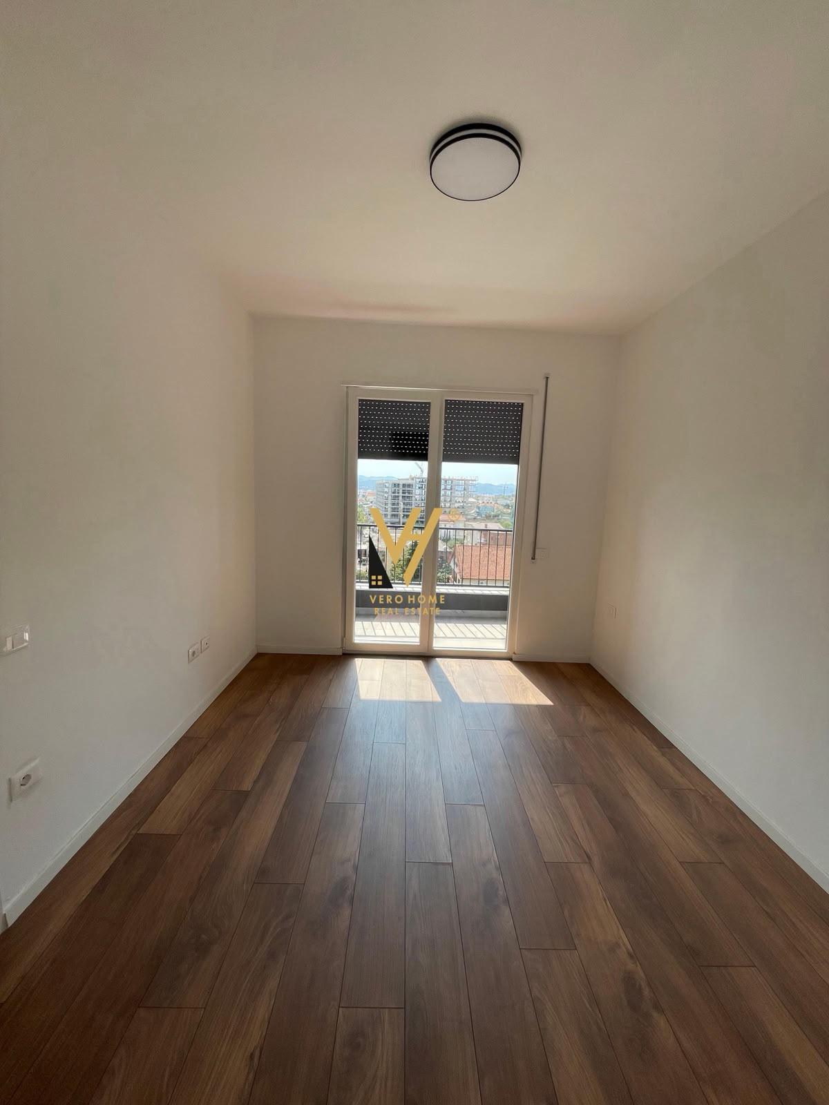 JEPET ZYRE 100 M2 ME QIRA NE PASKUQAN 45.000 LEKE – Tiranë - 1