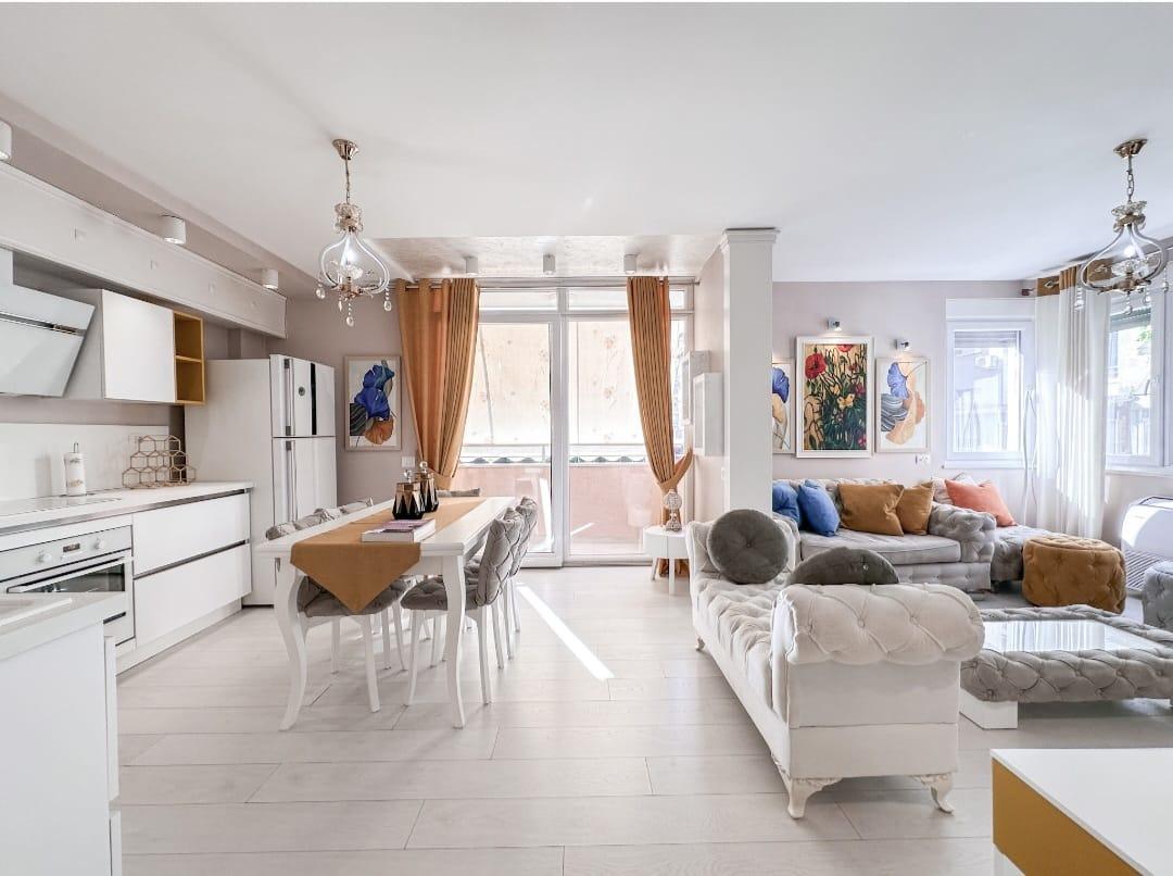 Shitet Apartament 2+1+2 Kopshti Zoologjik ID 5740 – Tiranë