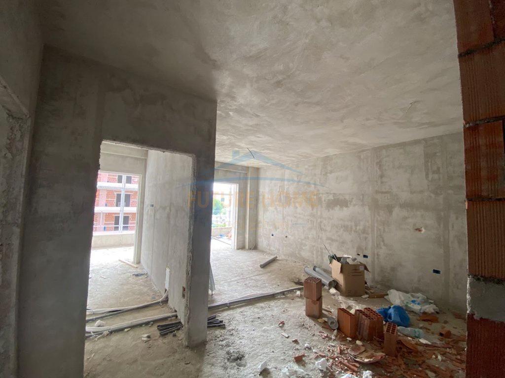 Shitet apartament 2+1+verande, Fusha e Aviacionit, Tirane – Tiranë
