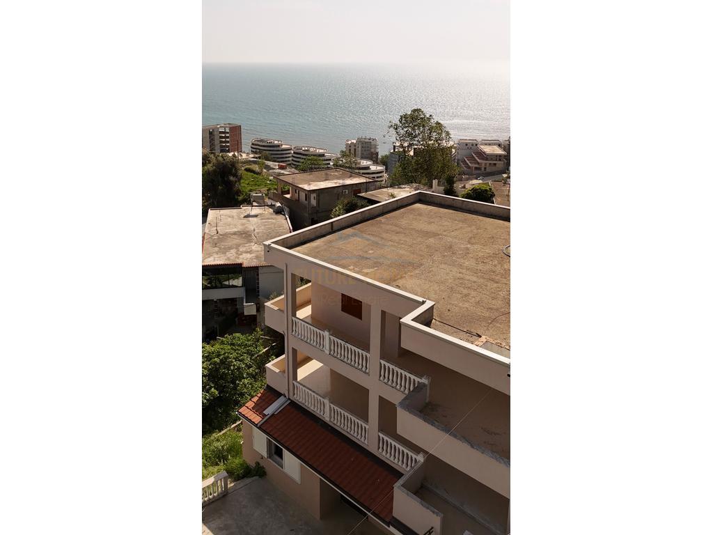 0696044427Shitet, Vilë 3-Katëshe, Currila, Durrës. – Durrës
