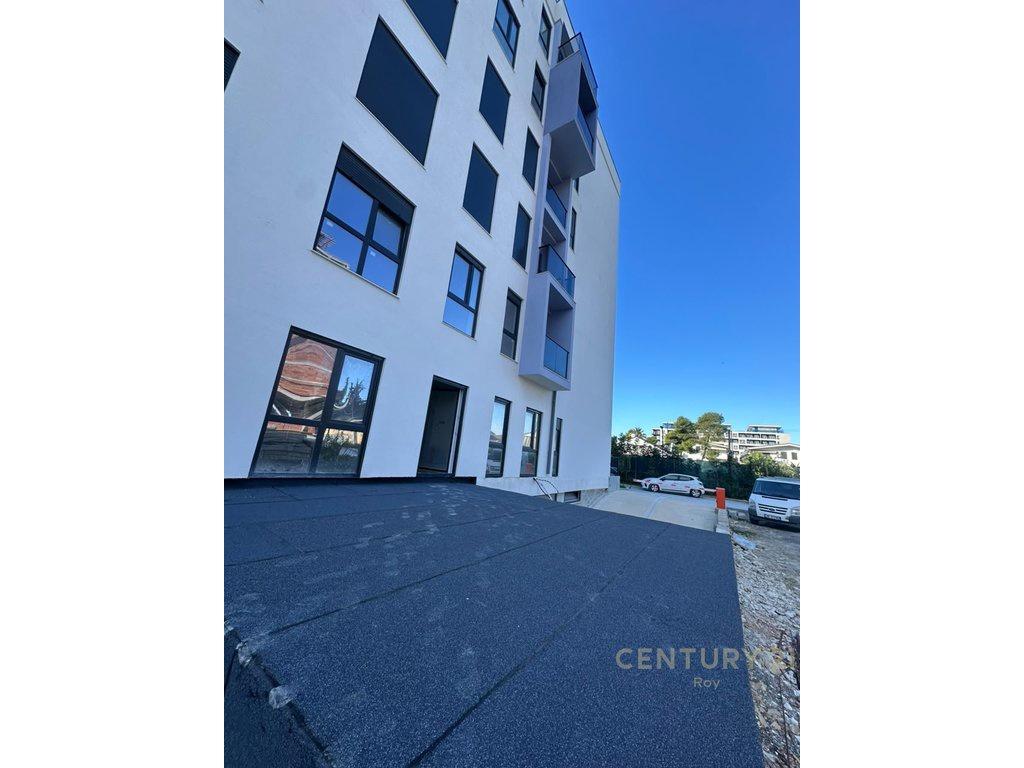 0694801150 APARTAMENTE 1+1 ME OBORR PER SHITJE – Durrës