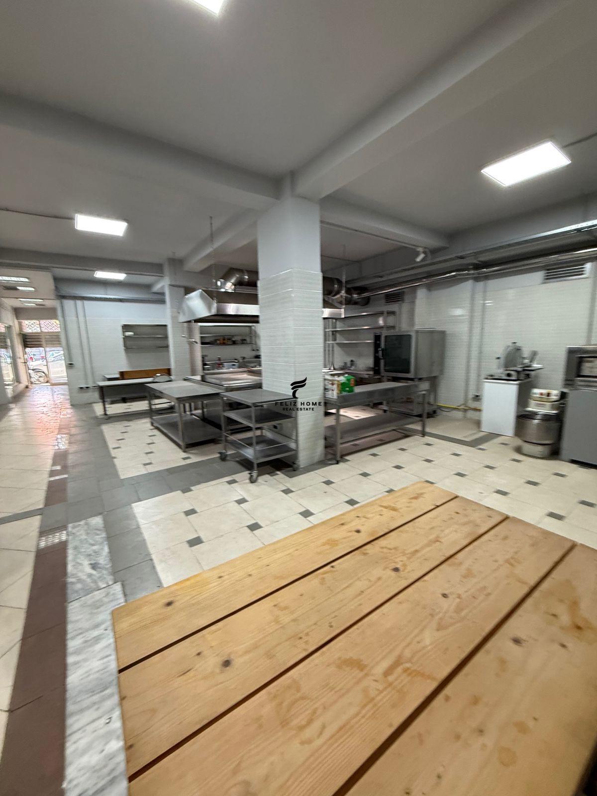 SHITET AMBIENT BIZNESI 150 M2 QENDER 330.000 EURO – Tiranë - 1
