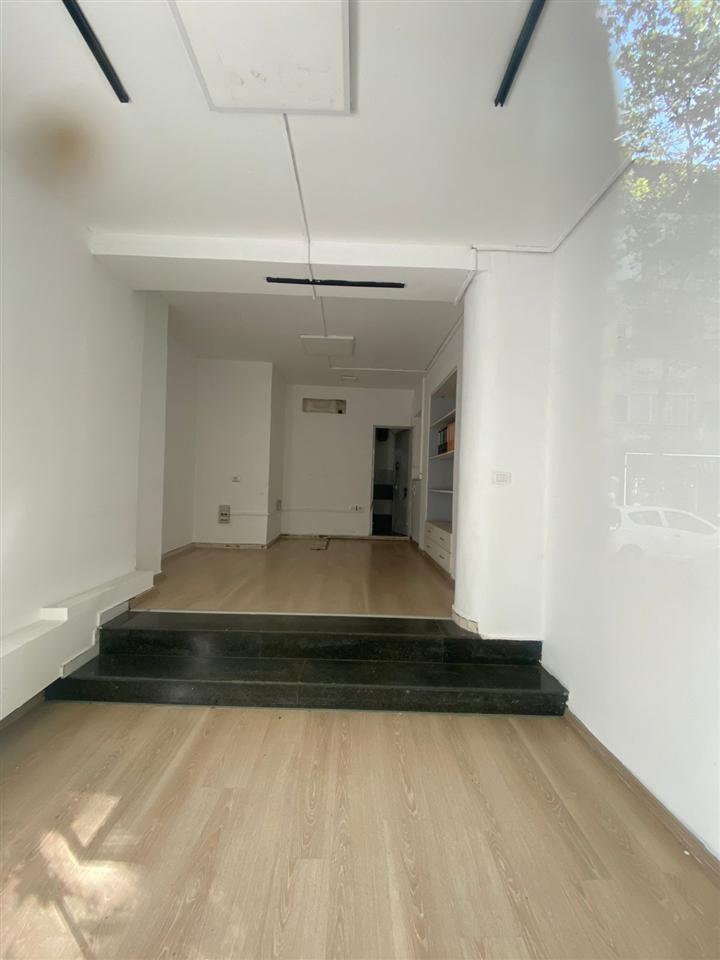 DYQAN ME QERA 35 M2 MYSLYM SHYRI 1.100 EURO – Tiranë - 1